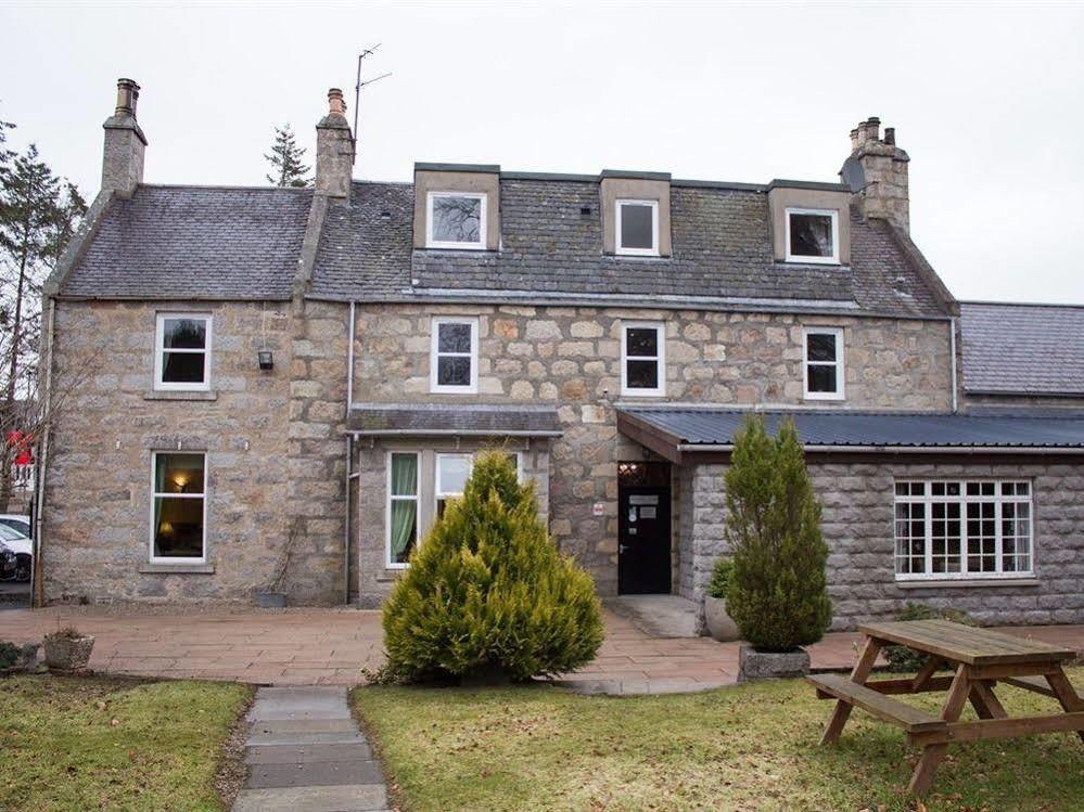 Bennachie Lodge Hotel Kemnay Exterior foto